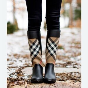 Burberry Black and Tan Checkered Boots